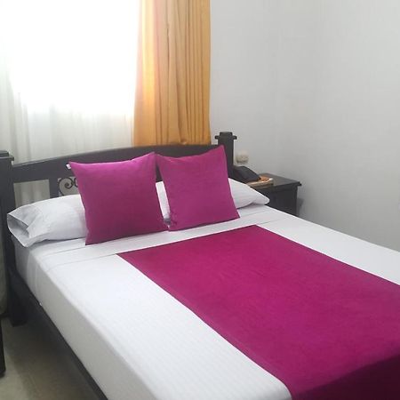 Hotel Colonial Pereira Zewnętrze zdjęcie