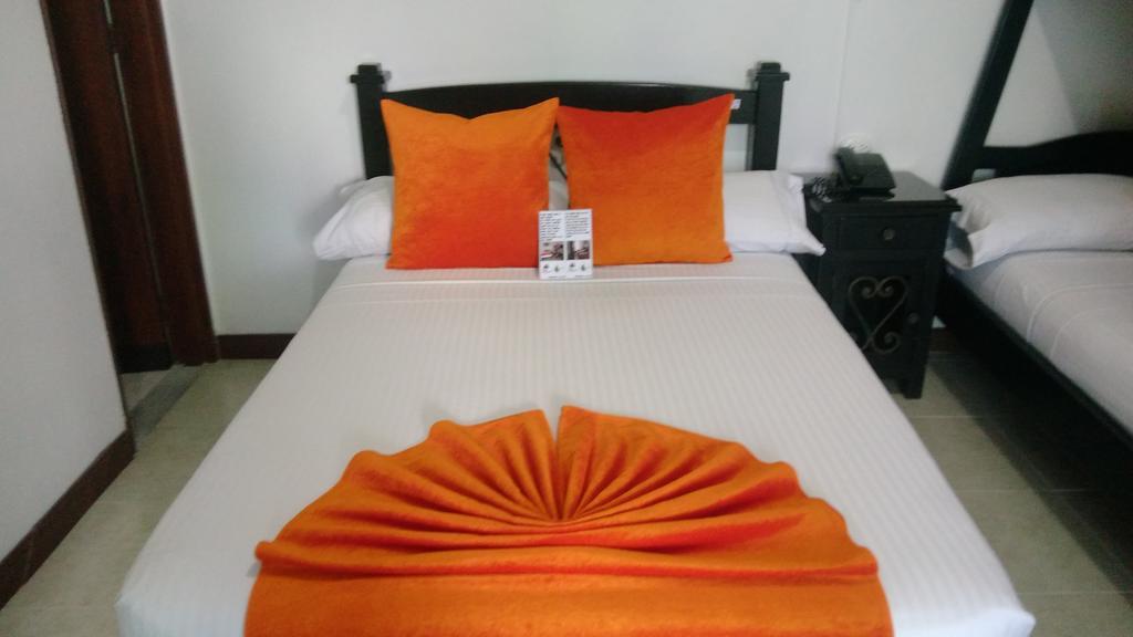Hotel Colonial Pereira Zewnętrze zdjęcie