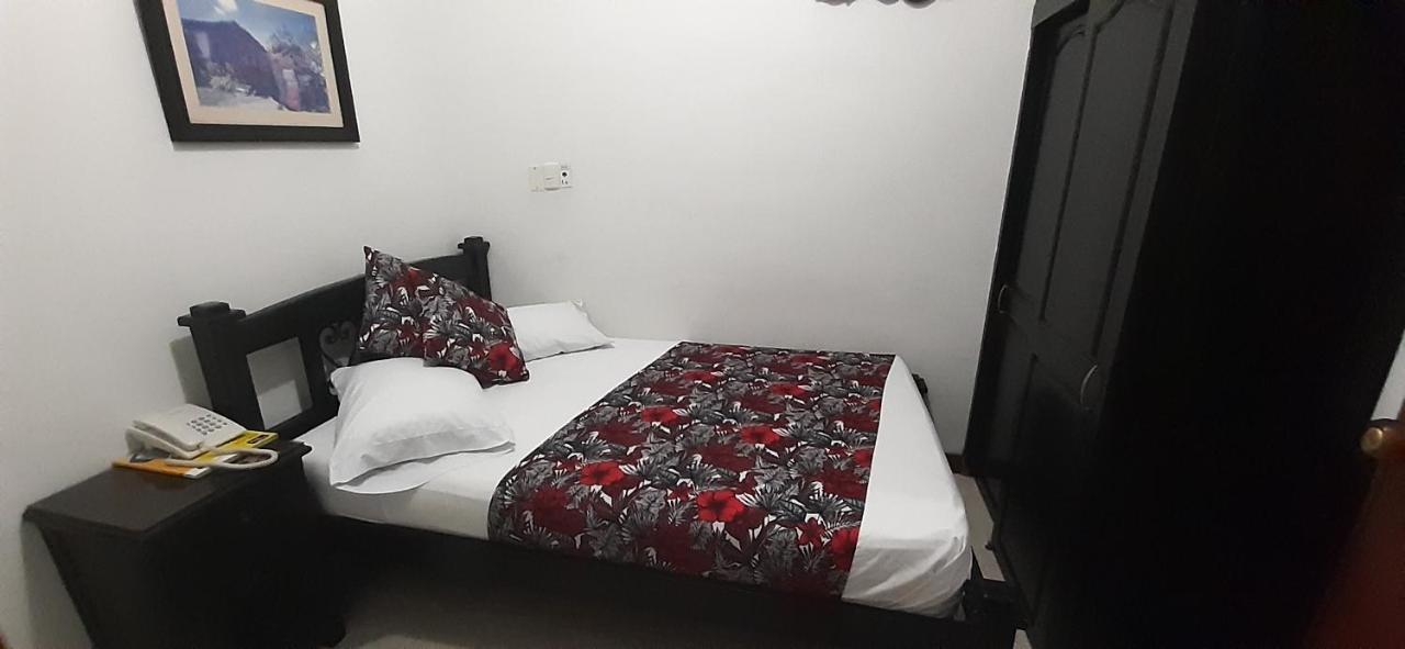 Hotel Colonial Pereira Zewnętrze zdjęcie