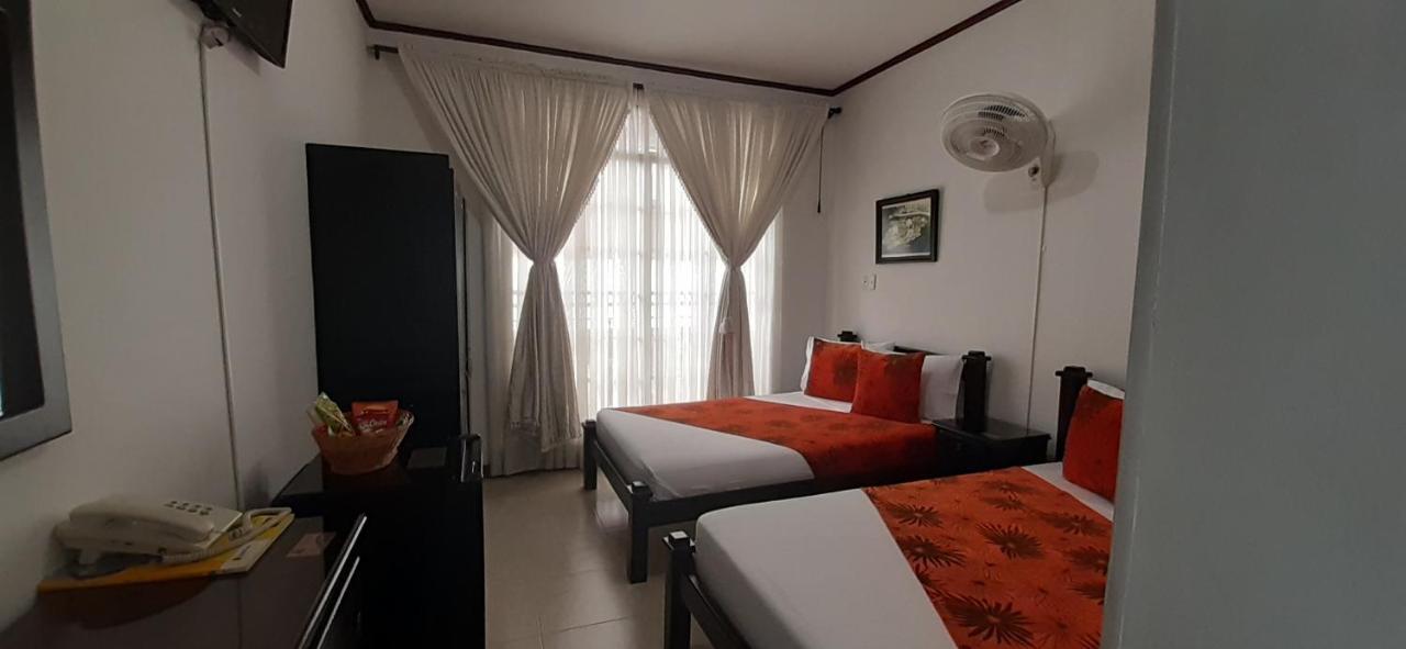 Hotel Colonial Pereira Zewnętrze zdjęcie
